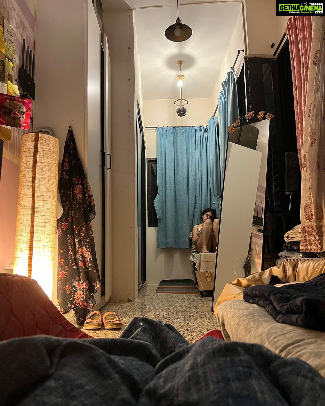 Ira Khan Instagram - May dump. I want less heat. And more mangoes.