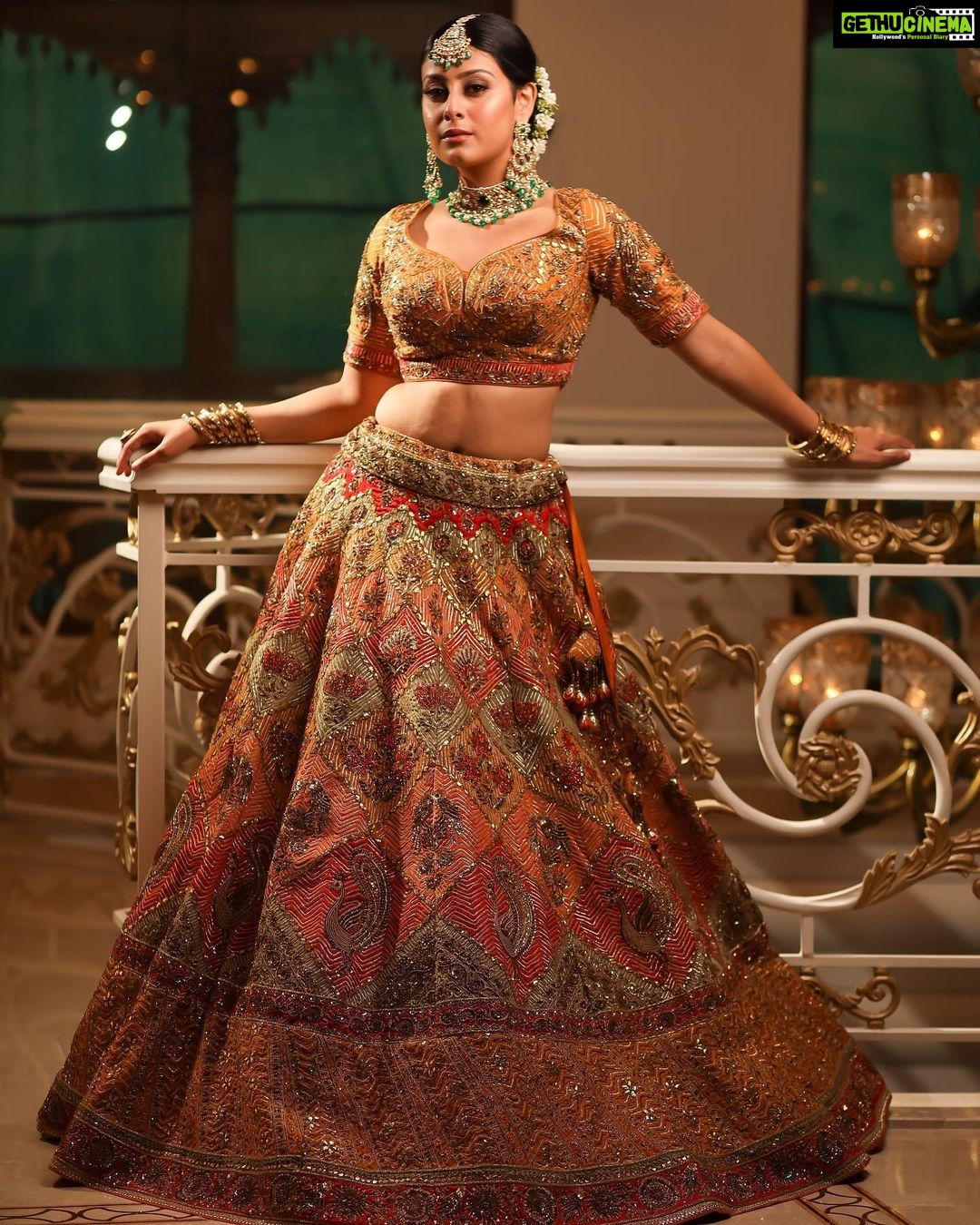 Isha Malviya Instagram - Embracing the beauty of our culture with @vandanastudiobysahil ✨ . Picture Credit @mr_sukh_photography Jewellery @nanakjewellerspatiala Makeup & Hair @bombay_stylish_salon_nabha