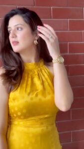 Isha Rikhi Instagram - 💛