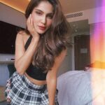 Ishita Raj Sharma Instagram – Room mirror camera.. shoot! 👆
#summersofengland Manchester, UK