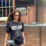 Ishita Raj Sharma Instagram – “Exploring the British Isles, one street at a time”
📸- @shresh_mua Popworld Birmingham