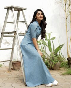 Ivana Instagram - 🌟

Photography @deepak_durai_photography 
Styling @labelswarupa 
Location @phcafe.chennai