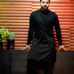 Jackky Bhagnani Instagram - 💥 Feeling Festive 💥 Happy Diwali 🪔 Styled by @sanamratansi Outfit @arjandugal HMU @luv_hans77 📸 @one.portrait.please