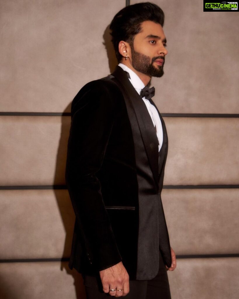 Jackky Bhagnani Instagram - About last night ⭐️ Outfit @nm_design_studio Styled by @anshikaav Assisted by @roshiijain Shot by @kaasastudio HMU by @luv_hans77