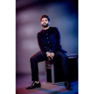 Jackky Bhagnani Instagram - Elevating Elegance: A Masterclass in Style and Sophistication.

Outfit @kunalrawalofficial
Bracelet @tribebyamrapali
Shoes @aldo_shoes

Styled by @anshikaav
Assisted by @roshiijain @bhatia_tanisha
HMU - @luv_hans77 
Shot by @bhushangavasofficial