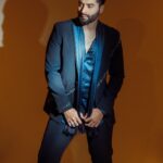 Jackky Bhagnani Instagram - Last night got me all 💣 #AboutLastNight #GQBestDressed #StyleWithJB . . . Outfit @sarabkhanijouofficial Shoes @heelandbucklelondon Styled by @anshikaav Assisted by @bhatia_tanisha HMU by @luv_hans77 Photographed by @navneet_photography