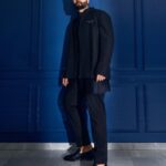 Jackky Bhagnani Instagram - 🖤 @nmacc.india #nmacc #nitaambaniculturalcentre Outfit @kunalrawalofficial Brooch @amrapalijewels Footwear @trumpetshoes_in Styled by @anshikaav Assisted by @roshiijain HMU @rohanmohan333 Shot by @akshayrathodphotography