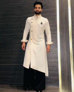 Jackky Bhagnani Instagram - 🤍 

Outfit - @shantanunikhil 
HMU - @luv_hans77