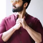 Jackky Bhagnani Instagram – There’s nothing better than being yourself😎

Styled by @theanisha 
Outfit @shantanunikhil 
HMU @luv_hans77
📸 @bhushangavasofficial