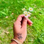 Janani Ashok Kumar Instagram – Still wondering what happened to my leg in the third pic 🫣
Anyways I had an amazing time in & around Milan city 🏙️ 
Their architecture itself is a visual treat & the trees & scenic landscapes are icing on the cake just wow 🤩🫠🤍🥰
–
📸: @madhumitha_sivasankar Milano italy