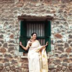 Janani Ashok Kumar Instagram – എല്ലാവർക്കും എന്റെ ഹൃദയം നിറഞ്ഞ ഓണാശംസകൾ
🌻🌸🌺🌼🪷🪻🌹🌷💐🌾
–
@smokey_makeupbar_ 
@labelshalini 
@studio_d_weddings Chennai, India