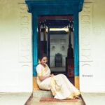 Janani Ashok Kumar Instagram – എല്ലാവർക്കും എന്റെ ഹൃദയം നിറഞ്ഞ ഓണാശംസകൾ
🌻🌸🌺🌼🪷🪻🌹🌷💐🌾
–
@smokey_makeupbar_ 
@labelshalini 
@studio_d_weddings Chennai, India