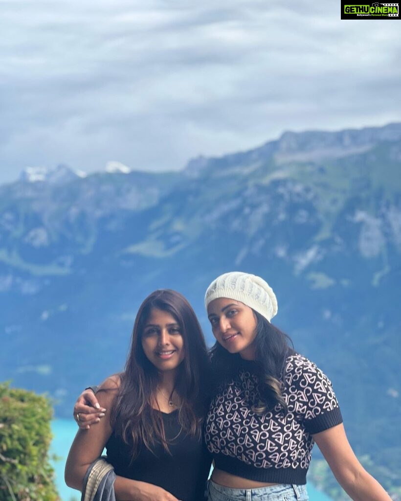 Janani Ashok Kumar Instagram - INTERLAKEN YOU IRRESISTIBLE BEAUTY 🫠💯♥️ #switzerland #traveldiaries #europe #memories #lifeisbeautiful Interlaken, Switzerland