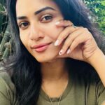 Janani Ashok Kumar Instagram - And even if I could build a Time Machine to take me back to that moment I wouldn’t belong there 🤍💯🪬 #livinginthemoment #livingthedream #livinginthenow Sage and Lavender