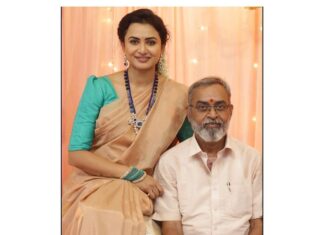Janani Ashok Kumar Instagram - 🧿🧿🧿 - “In the darkest days, when I feel inadequate, unloved and unworthy, I remember whose daughter I am and I straighten my crown.” You gave me the greatest gift anyone could ever give, You believed in me..! I’ve learned a lot of things from you, whatever be the work you’ve always given your heart & soul & did with at most perfection. From my early childhood days till my adolescence I’ve never seen you take break from work even for one day, now all I wish is for you to rest on my shoulders for the rest of your life that’s how much I love you for all the sacrifices you’ve done for us 🥹🫶🏼 Thank you daddy you’re the reason for who I’m today I’ll always make you proud. I love you to the moon & the back 🤗🙏🏼 - 📸: @gk_.photography._ Jewellery: @methurna_collections #happyfathersday #jananiashokkumar Coimbatore, Tamil Nadu
