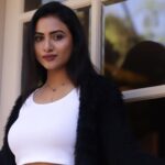 Janani Ashok Kumar Instagram – 𝖱𝖾𝗆𝖾𝗆𝖻𝖾𝗋，
𝖨𝗍’𝗌 𝖸𝗈𝗎𝗋 𝖢𝗁𝖺𝗋𝖺𝖼𝗍𝖾𝗋 𝖳𝗁𝖺𝗍 𝖬𝖺𝗄𝖾𝗌 𝖸𝗈𝗎 𝖶𝗈𝗋𝗍𝗁 𝖨𝗍．𝖭𝗈𝗍 𝖸𝗈𝗎𝗋 𝖠𝗉𝗉𝖾𝖺𝗋𝖺𝗇𝖼𝖾．
𝖠𝖿𝗍𝖾𝗋 𝖠𝗅𝗅，𝖨𝖿 𝖠 𝖱𝗈𝗌𝖾 𝖣𝗂𝖽𝗇’𝗍 𝖲𝗆𝖾𝗅𝗅 𝖠𝗌 𝖦𝗈𝗈𝖽，𝖨𝗍 𝖶𝗈𝗎𝗅𝖽 𝖡𝖾 𝖶𝗈𝗋𝗍𝗁𝗅𝖾𝗌𝗌 ꧁♡︎꧂
－
📸： @raghul_raghupathy 
𝖩𝖾𝗐𝖾𝗅𝗅𝖾𝗋𝗒： @methurna_collections Pondicherry – பாண்டிச்சேரி