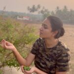 Janani Ashok Kumar Instagram – Loving & Living This Wonderful Life With Zero Regrets.
How amazing it is to feel everything so deeply ..!🫠
Call it a curse or a blessing, I’m in awe with this mystery every single day 💯
–
As I always say music keeps me going..!
What a magic raja sir has created ever again in this series “Modern Love Chennai”.
I genuinely feel each & every story of this anthology seems very relatable to the modern world & how people are actually evolving into the relationship front.
#mustwatch #feelthemusic #rajasir #ilayaraja #musicislife Chennai, India