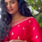 Janani Ashok Kumar Instagram – Somewhere between holding on & letting go I lost a piece of me .🫠💫✨
VC: @keets_makeover