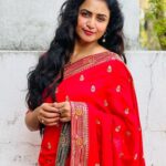 Janani Ashok Kumar Instagram – Just like a flower, you’ll bloom 🌸
If you take time to water yourself ✨💫💯
📸: @keets_makeover Chennai, India