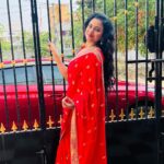 Janani Ashok Kumar Instagram – Just like a flower, you’ll bloom 🌸
If you take time to water yourself ✨💫💯
📸: @keets_makeover Chennai, India