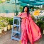 Janani Ashok Kumar Instagram - Loving & Living this life with different PEOPLE & PERSPECTIVES. What an amazing JOURNEY…! 💫✨🙌🏼 📸: @raghul_raghupathy Retouch: @retouch_by_gokul Pondicherry - பாண்டிச்சேரி