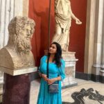 Janani Ashok Kumar Instagram - A Day To Remember 🩵💯 - #rome #italy #vatican #vaticancity #vaticanmuseum - PC: @madhumitha_sivasankar Wearing: @myntra Footwear: @hm Vatican Museums - Musei Vaticani