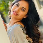 Janani Ashok Kumar Instagram – Gravitate to the things you love 💗 #littlethings #life #lifegoals #lifeisgood #lifeisbeautiful 
–
Wearing: @onlinegits 
📸: #mommydearest @santhanalakshmiashok Chennai, India