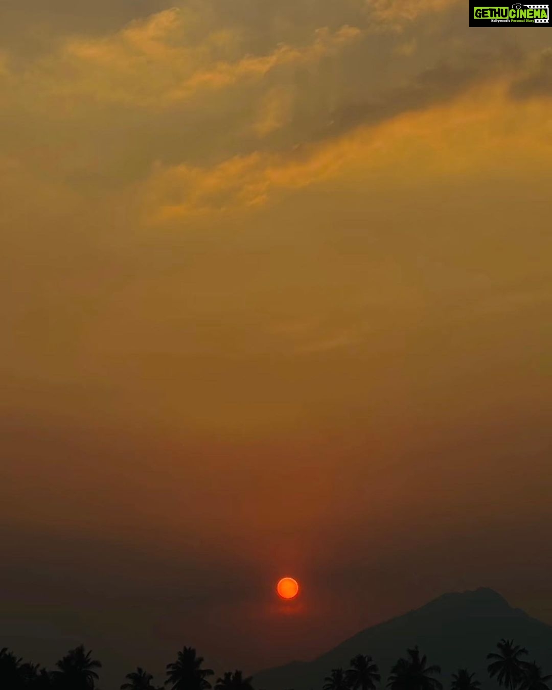 Janani Ashok Kumar Instagram - 🌸 I’m Completely In Love With This One Amazing Life. 🌸 The Sun, The Moon & Everything In Between…! 🌸 I’m very fond of this incredibly beautiful nature from tiny seedlings 🌱 to ginormous trees I love everything. 🌸 Slowly through the human evolution & the life lessons I’ve learned, taught me to look for the good in every situation & enjoy everything while it lasts..! 🌸 It’s always the little things that makes our lives more beautiful & meaningful ✨💫💯 - I’m so grateful for everything I’ve lost & everything I’ve at this moment 😇 - PS: I captured these pictures to cherish forever ♾️ I don’t know if many can relate but if you can then I’m glad. Coimbatore, Tamil Nadu