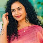 Janani Ashok Kumar Instagram - #notetoself : Sometimes the best way to be happy is to learn to let go of things/people you tried hard to hold on to that are no longer good for you 💫✨💯🙌🏼 - Saree: @dheera_designers Blouse: @santhanalakshmiashok (📸) Chennai, India