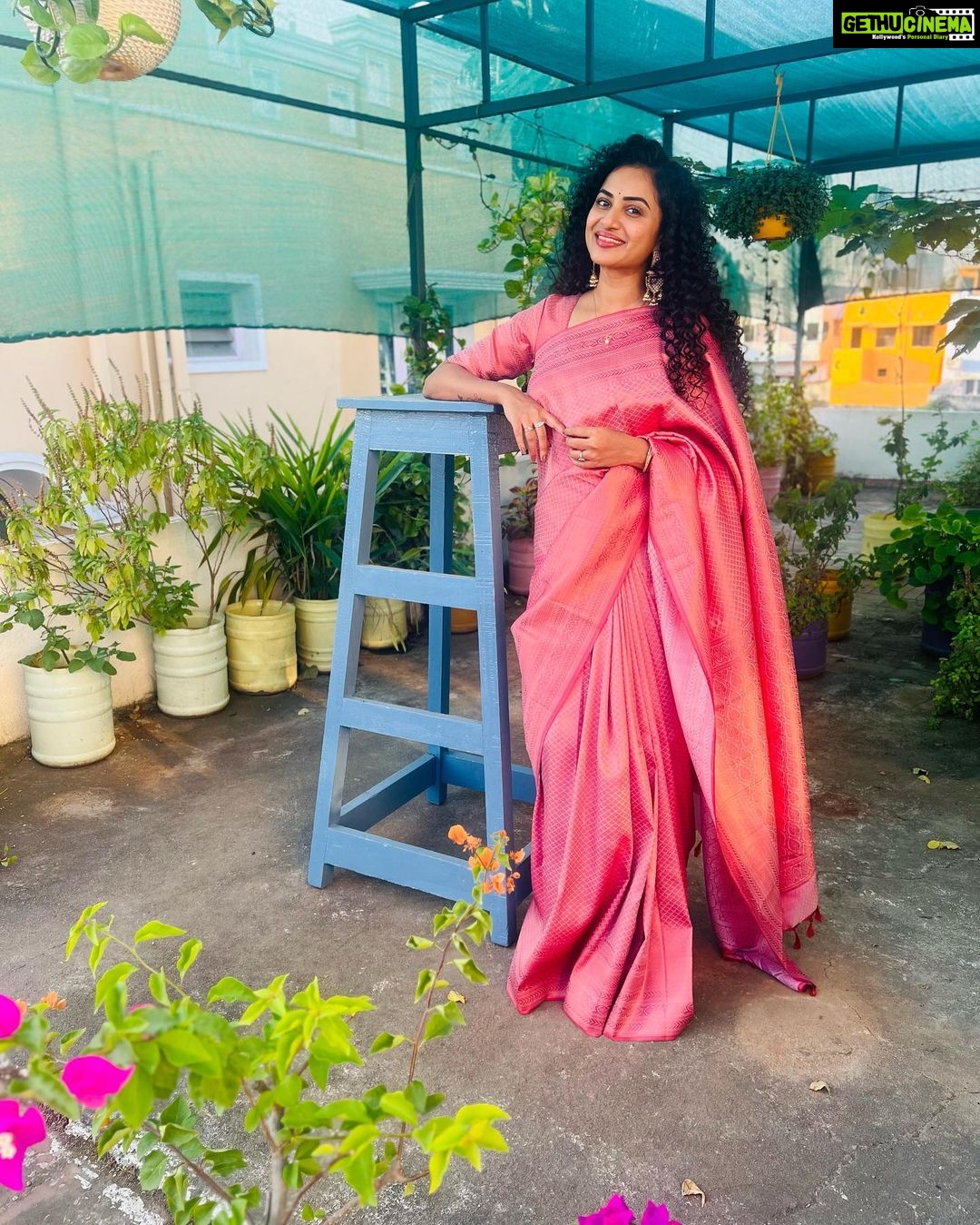 Janani Ashok Kumar Instagram - Happy Ugadi let’s celebrate a fresh start 🤗💫✨ - Saree: @dheera_designers Blouse: @santhanalakshmiashok Chennai, India