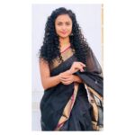 Janani Ashok Kumar Instagram – 𝐈 𝐜𝐚𝐫𝐫𝐲 𝐦𝐲 𝐠𝐫𝐚𝐜𝐞 𝐣𝐮𝐬𝐭 𝐥𝐢𝐤𝐞 𝐭𝐡𝐢𝐬 𝐬𝐚𝐫𝐞𝐞!
#𝐨𝐨𝐭𝐝 #𝐬𝐚𝐫𝐞𝐞 #𝐬𝐚𝐫𝐞𝐞𝐥𝐨𝐯𝐞 Chennai, India