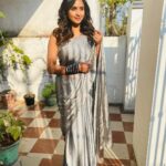 Janani Ashok Kumar Instagram – There’s always a way, if they really wanna stay..!🌸✨💫
–
Wearing: @onlinegits 
PC: #mommydearest @santhanalakshmiashok Chennai, India