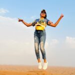 Janani Ashok Kumar Instagram - One fine moment down the memory lane #jananiashokkumar #desertsafari #dubai🇦🇪 Desert Safari Dubai