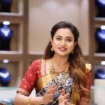Janani Ashok Kumar Instagram – Madurai is home to many  amazing things; but it is now going to be known for something absolutely superb! Super Saravana Stores is now here in our very own Madurai, ready to satisfy all your shopping needs! Head over to the new branch at Mattuthavani and enjoy their unbeatable inaugural offer today!

@supersaravanastores @superjewelleryindia

Call us at: 78239 13777, 78239 23777 

#nowinmadurai #madurai #madura #maduraistyle #maduraifood #mattuthavani #nowopen #inauguraloffer #maduraiblogger #maduraifashion #grandlaunch #discounts #greatdeals #greatoffer #style #trends #superstore #supersilks #kidswear #festivalcollection #supersaravanastores #newcollections #shop #shopping #quality #chennai #saree #womenswear #chic
