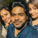 Janani Ashok Kumar Instagram - A Sunday to remember ❤️✨ @aryan_offl @janani_ashokkumar @vjkathir_ @sindhu_anandaganesan @santhanalakshmiashok #friendslikefamily ❤️