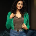 Janani Ashok Kumar Instagram - Hope Better Times Are Coming 🫰🏼 - 📸: @nvn_photography446 V7 Hotel