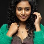 Janani Ashok Kumar Instagram - Hope Better Times Are Coming 🫰🏼 - 📸: @nvn_photography446 V7 Hotel