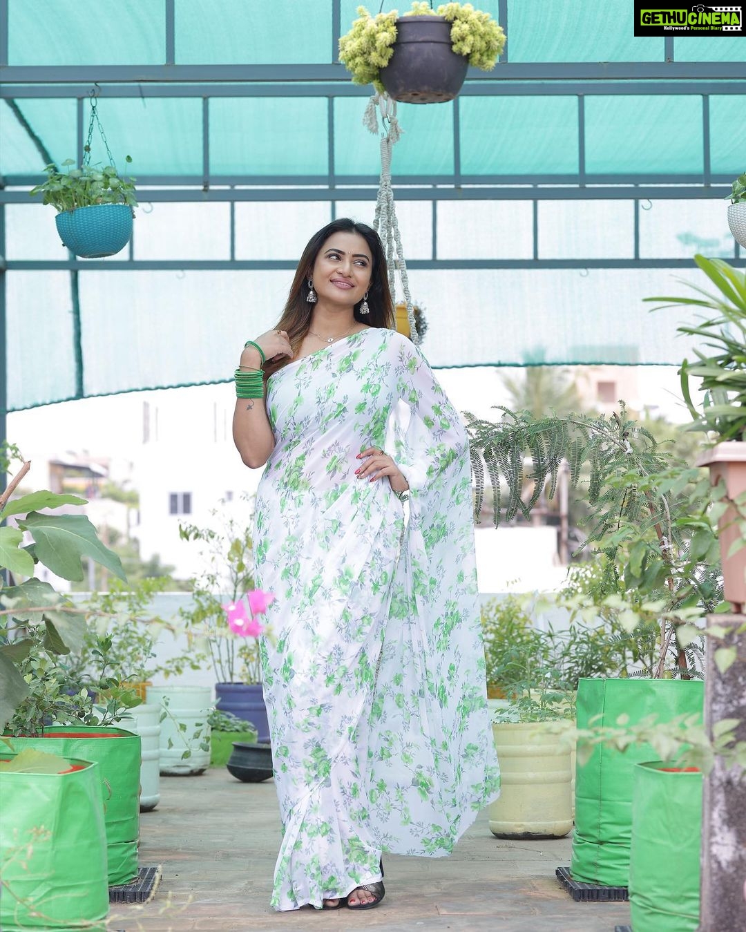 Janani Ashok Kumar Instagram - Very little is needed to make a happy life, it’s all within yourself, in your way of thinking…! #begood #dogood - 📸: @raghul_raghupathy Chennai, India