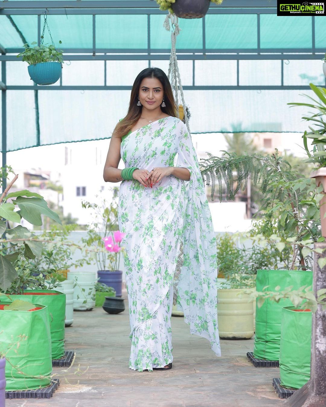 Janani Ashok Kumar Instagram - Very little is needed to make a happy life, it’s all within yourself, in your way of thinking…! #begood #dogood - 📸: @raghul_raghupathy Chennai, India