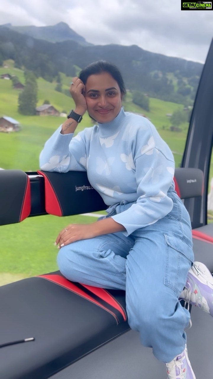 Janani Ashok Kumar Instagram - Take me back ☃️❄️🌎 Jungfrau - Top of Europe, Switzerland