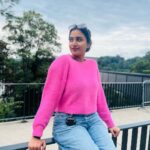Janani Ashok Kumar Instagram - 💞 📸: @madhumitha_sivasankar Rheinfall Schaffhausen (Schweiz)