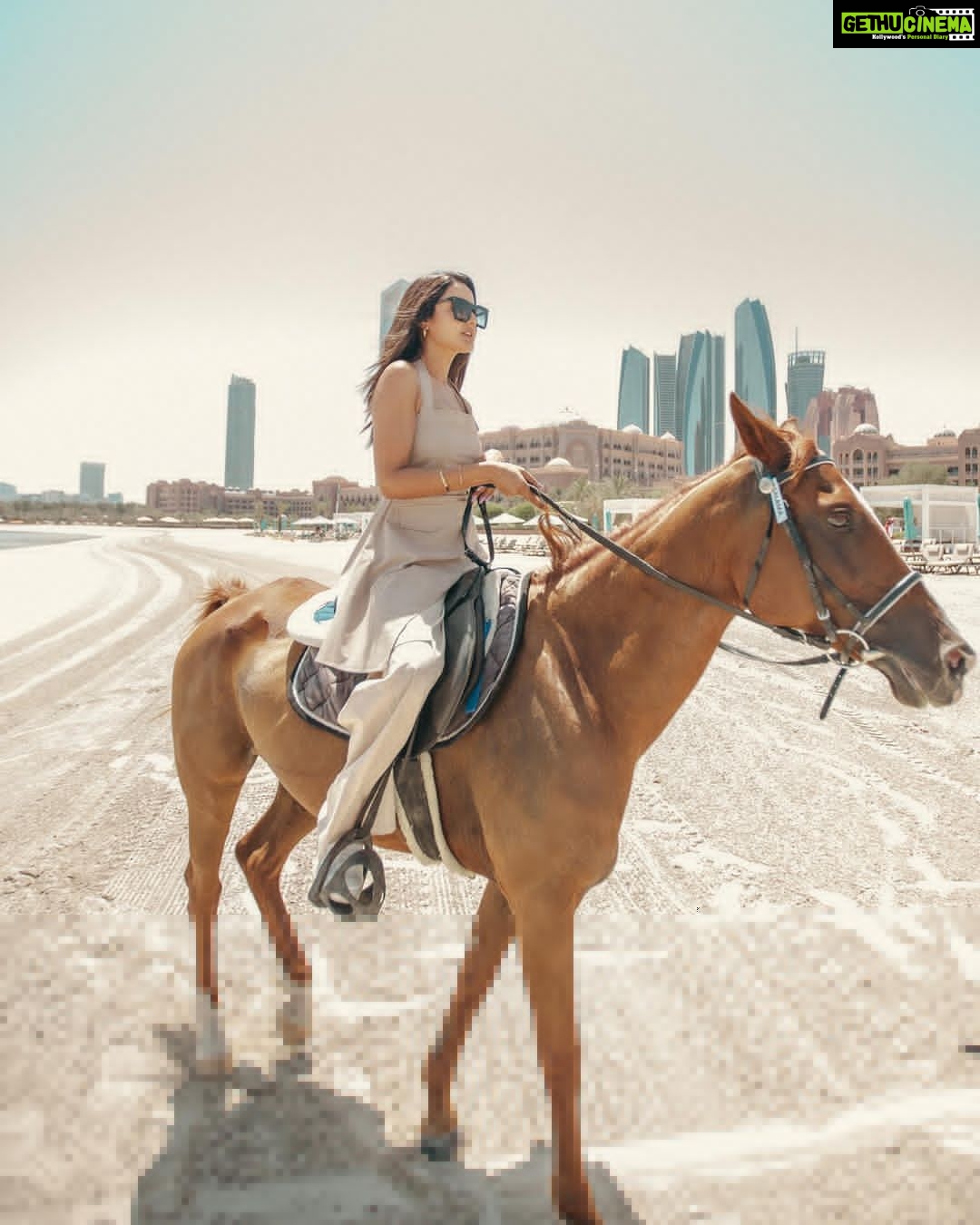 Jasmin Bhasin Instagram - Felt like a Princess 👑 Thank you soooo much @mo_emiratespalace @visitabudhabi for the priceless moments spent 💓 #findyourpace #inabudhabi Emirates Palace Mandarin Oriental, Abu Dhabi
