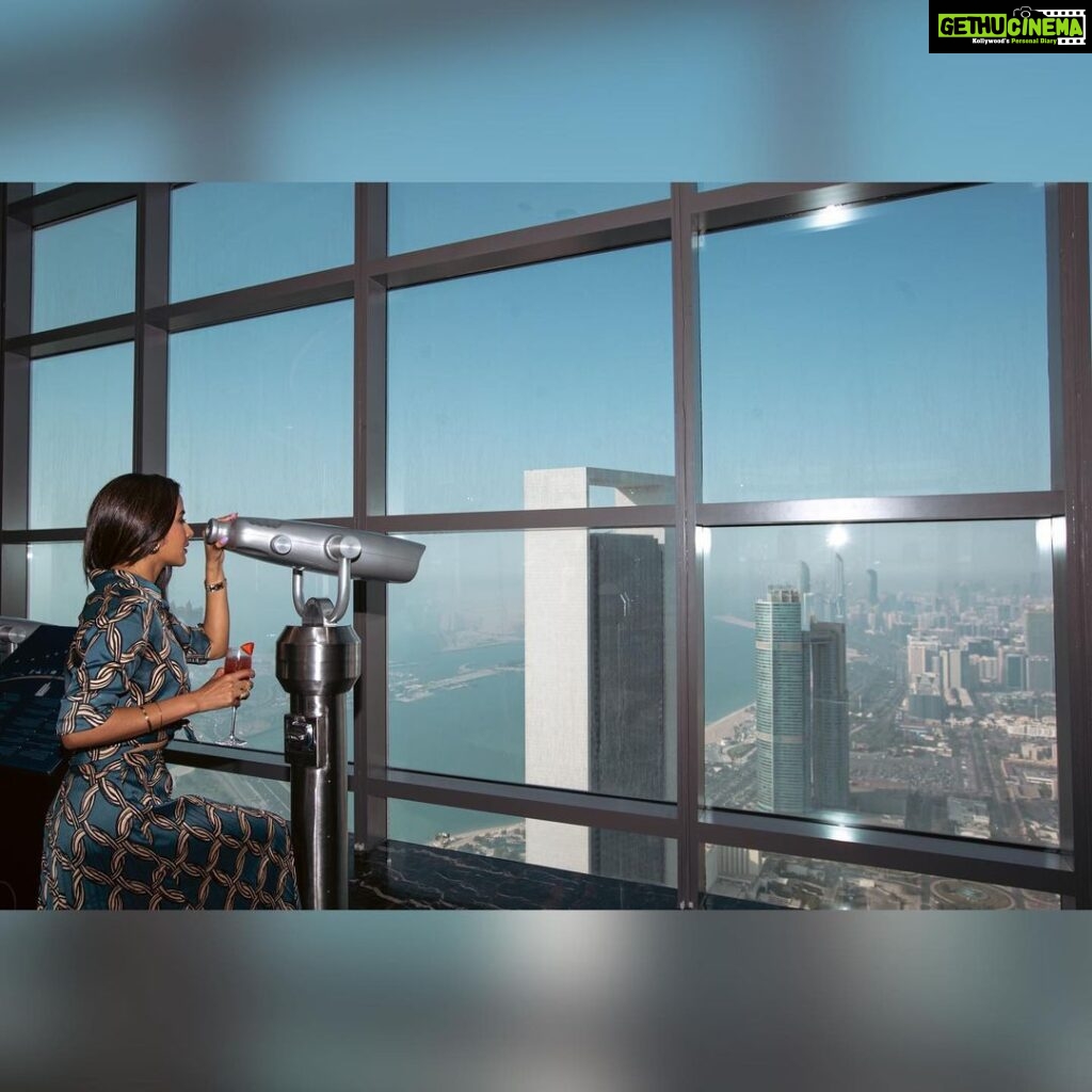 Jasmin Bhasin Instagram - Literally the “High Tea” ☕️ 300 metres up high with 360 degree view of city’s splendid skyline 😍 #afternoontea #conradetihadtowers #observationdeckat300 #tasteofhilton @conradetihadtowers @observationdeckat300 #findyourpace #inabudhabi @visitabudhabi Conrad Abu Dhabi Etihad Towers