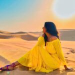 Jasmin Bhasin Instagram – “ She smiled and kissed the sun because it beamed on her face and gave her strength to grow , she appreciated the wind for caressing her ,she travelled far  and saw and felt things she never has before “
JB
#reelsinstagram #reels #travel #toteavelistolive #inabudhabi Abu Dhabi Desert