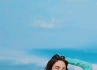 Jasmin Bhasin Instagram - On top 🇬🇪 #reels #reelsinstagram #reelitfeelit