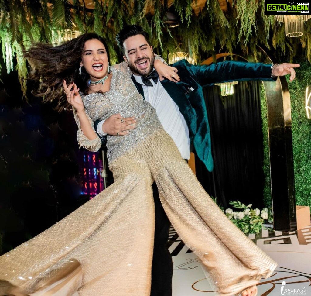 Jasmin Bhasin Instagram - US❤️ Just dancing through life and of course his strong arms holding me tight ❤️🧿 📸 @israniphotography
