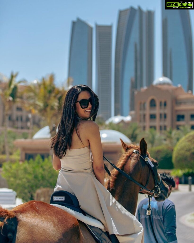 Jasmin Bhasin Instagram - Felt like a Princess 👑 Thank you soooo much @mo_emiratespalace @visitabudhabi for the priceless moments spent 💓 #findyourpace #inabudhabi Emirates Palace Mandarin Oriental, Abu Dhabi