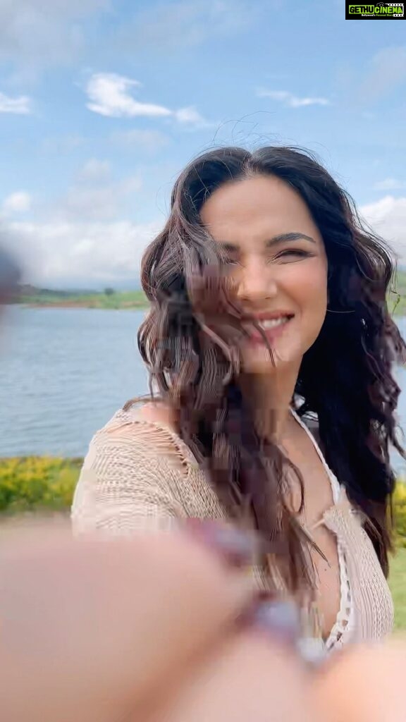 Jasmin Bhasin Instagram - ❤️ #reels #reelsinstagram #trending
