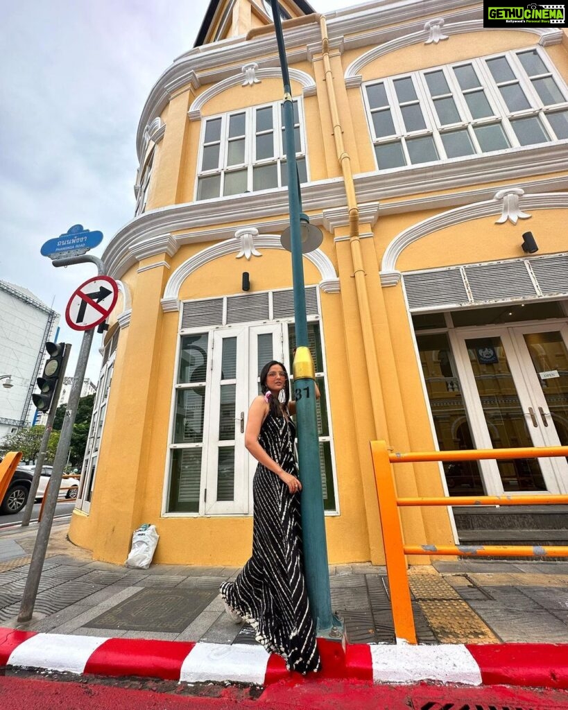 Jasmin Bhasin Instagram - Old town road🚘 #throwback #phuket #ineedvacationsagain