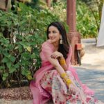 Jasmin Bhasin Instagram – Haldi ready in @anitadongre styled by @prameetdivya

📸 @studiophotopalace